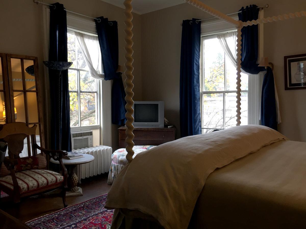 Hudson City Bed And Breakfast Exteriör bild