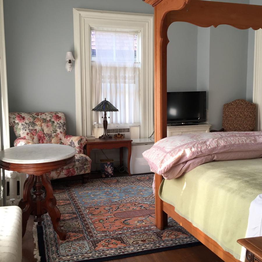 Hudson City Bed And Breakfast Exteriör bild